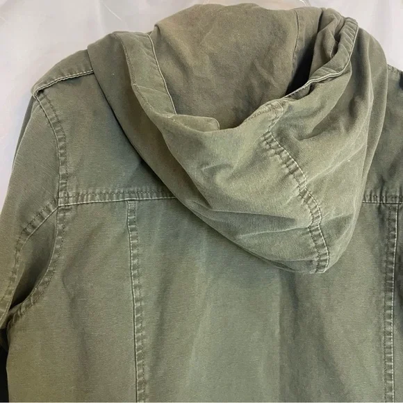 UNITED BY BLUE Women’s Green Cargo Utility Jacket Fill Zip Hood Size Medium - Picture 13 of 15